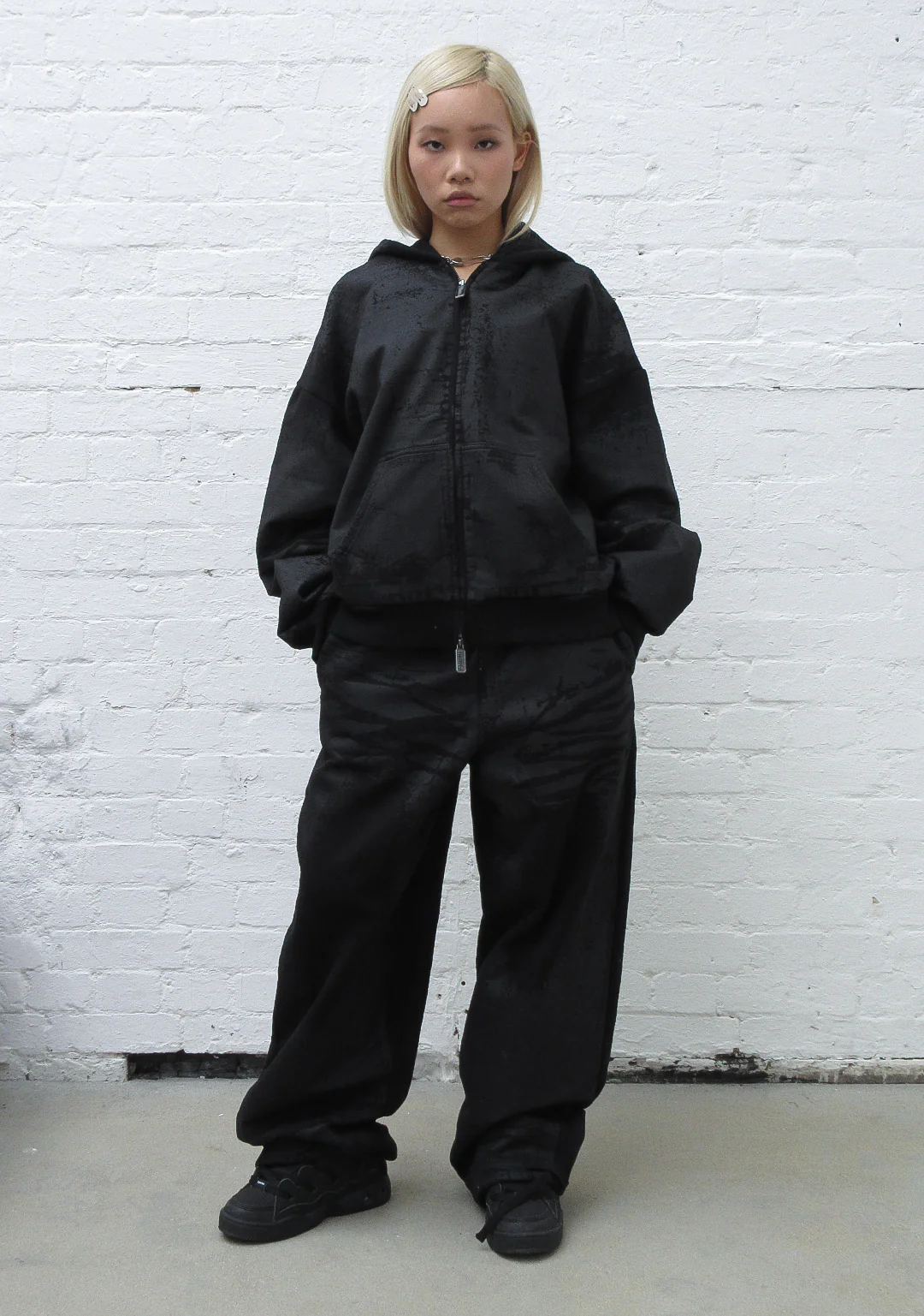 FAITHFUL LEATHER EFFECT OVERSIZED SWEATPANTS BLACK - Image 6