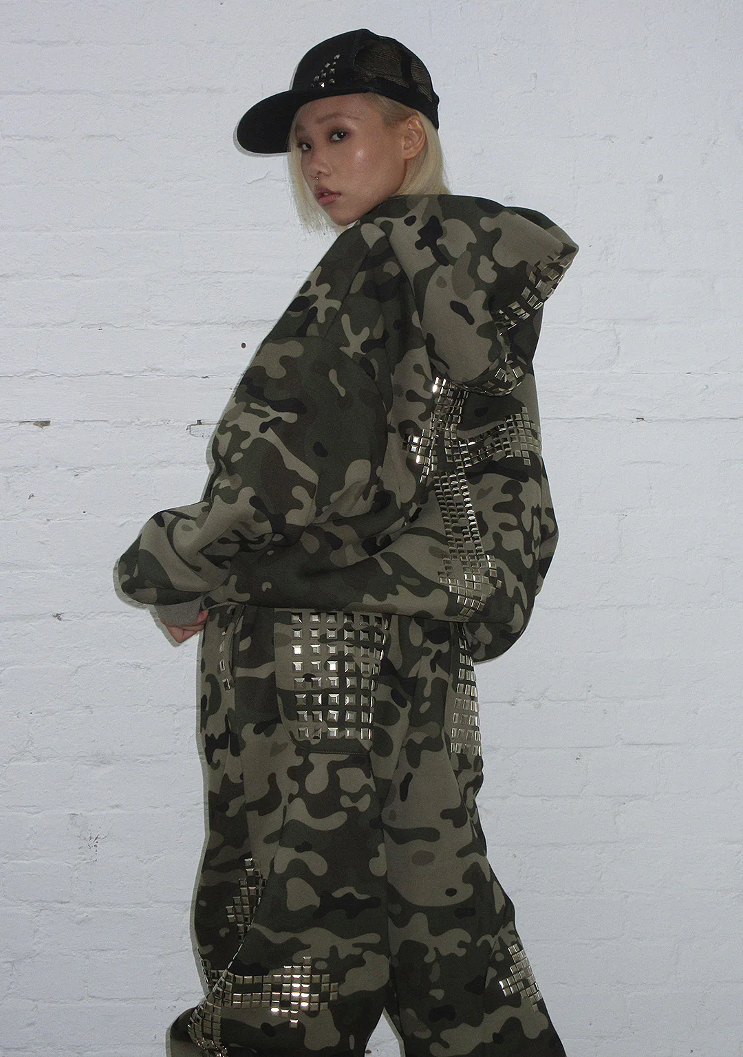 FAITHFUL STUDDED OVERSIZED SWEATPANTS CAMO - Image 5