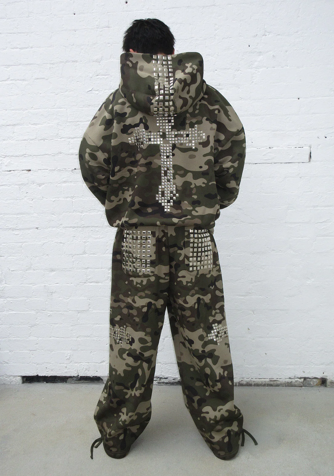 FAITHFUL STUDDED ZIP HOODIE CAMO - Image 4