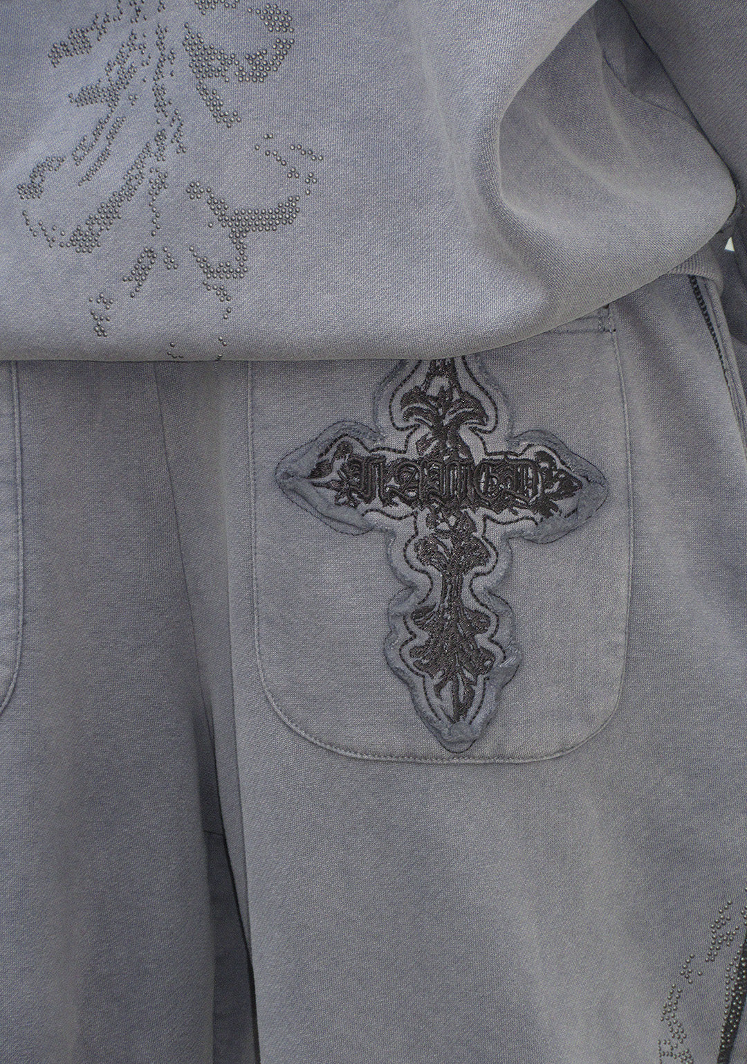 FERAL STUDDED OVERSIZED SWEATPANTS WASHED GREY - Image 4