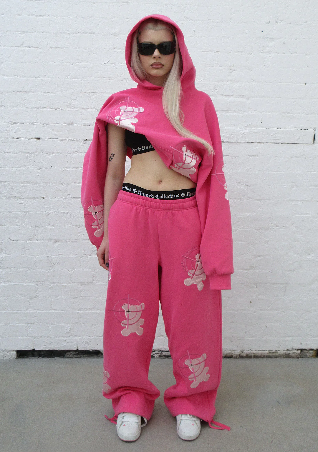 GAMER PULLOVER HOODIE HOT PINK - Image 4