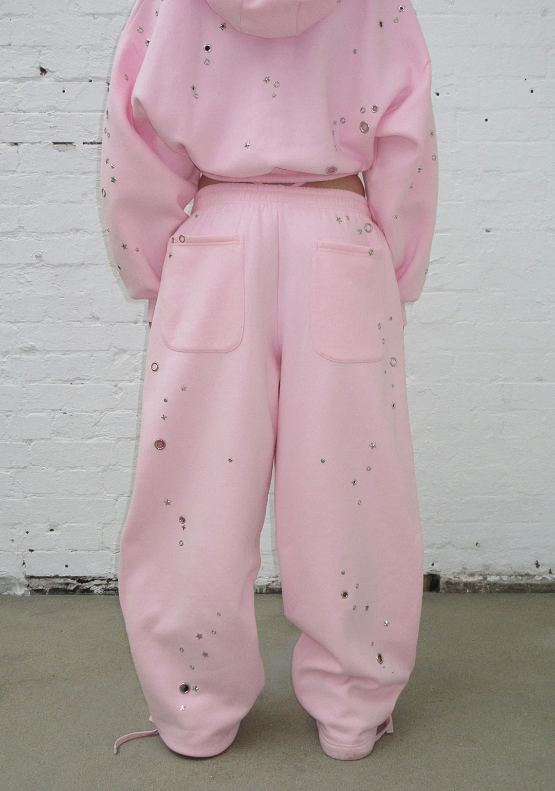 GLITCH EYELET OVERSIZED SWEATPANTS BABY PINK - Image 4