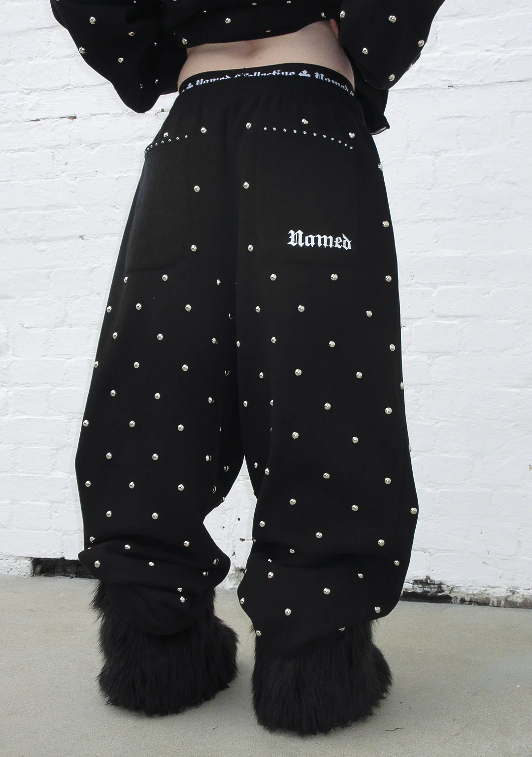 NOVA STUDDED POLKA DOT OVERSIZED SWEATPANTS BLACK - Image 4