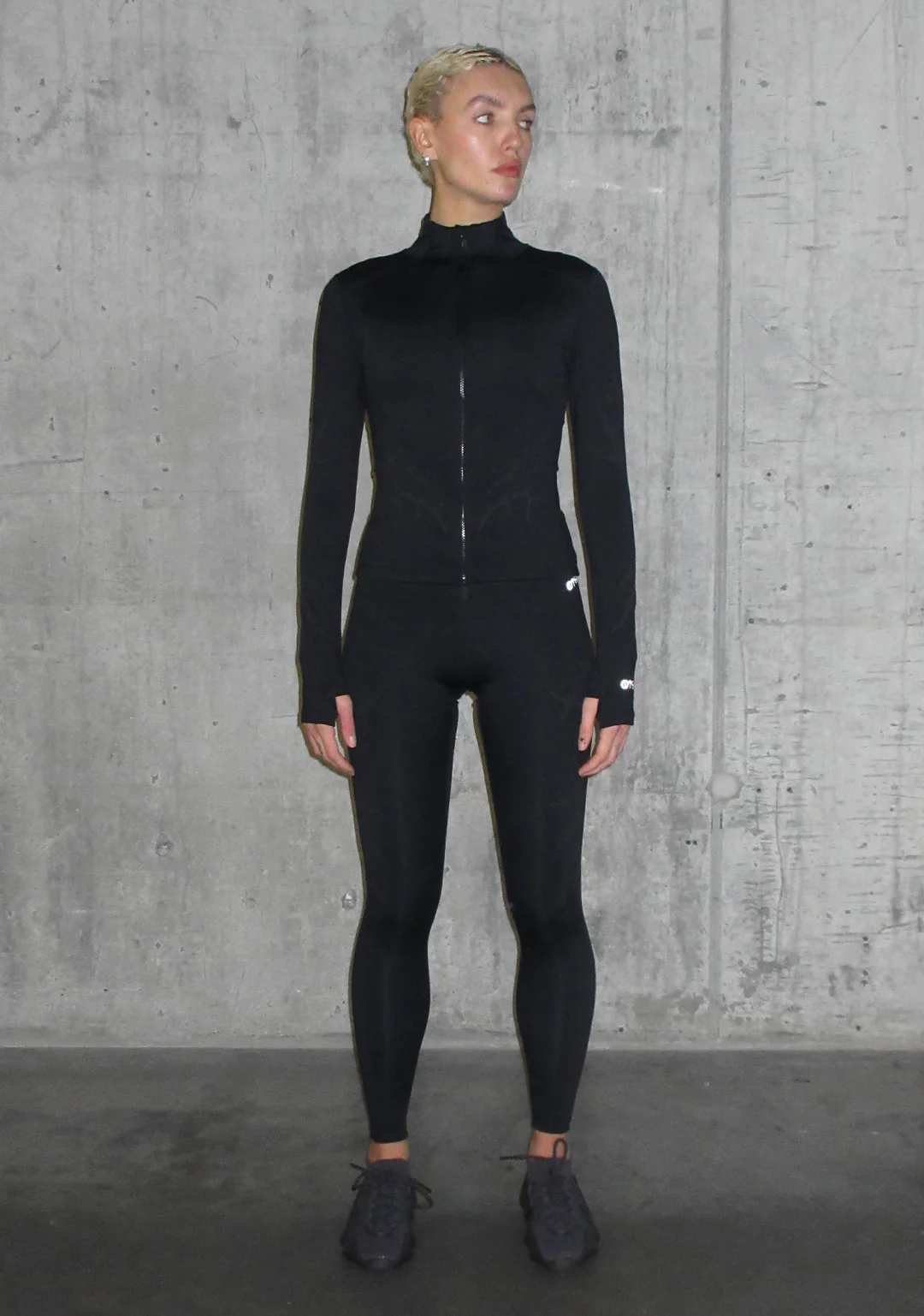 Nth ACTIVE CYBER ZIP THROUGH JACKET BLACK - Image 4