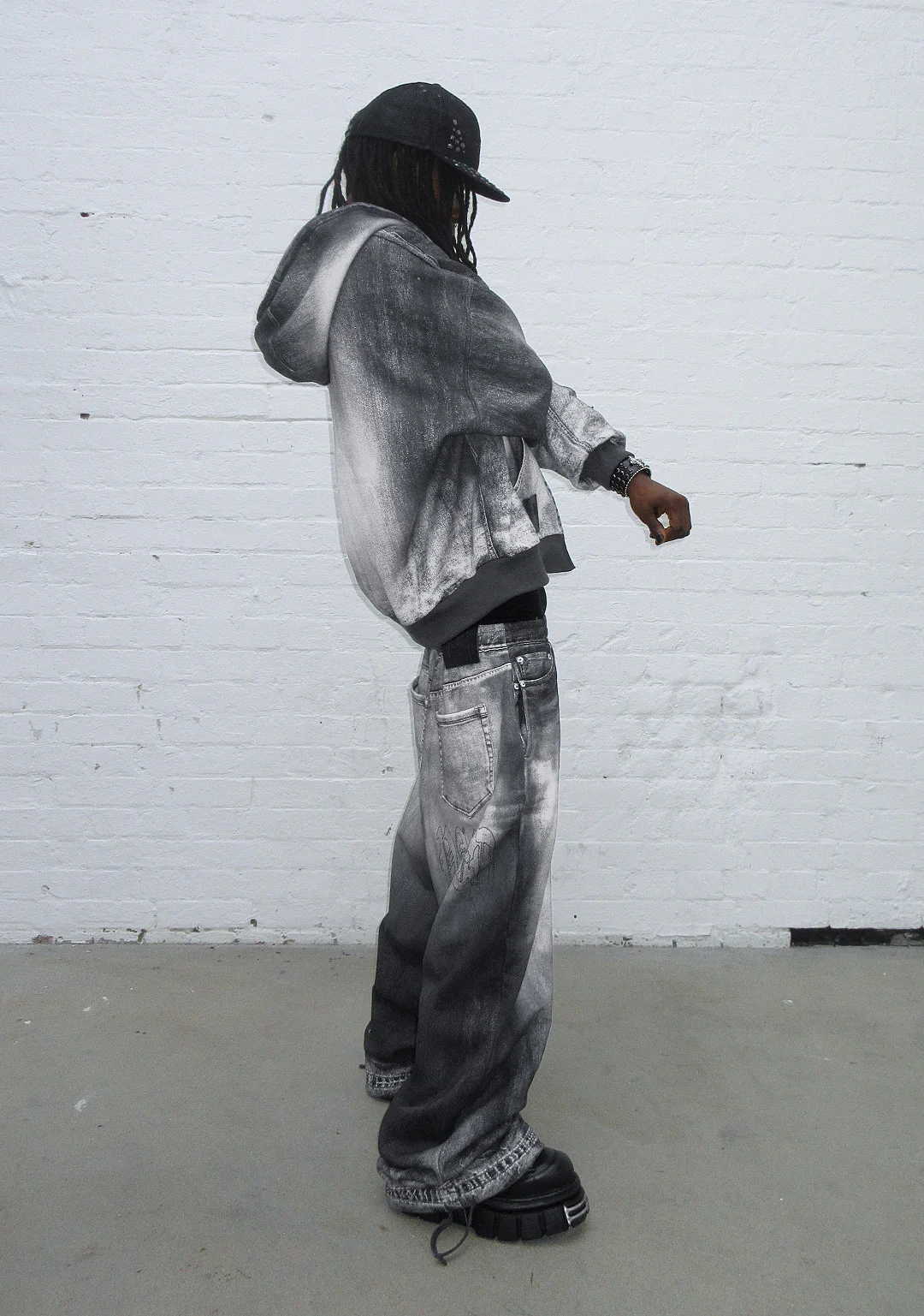 OFF GRID DENIM EFFECT OVERSIZED SWEATPANTS WASHED BLACK - Image 5