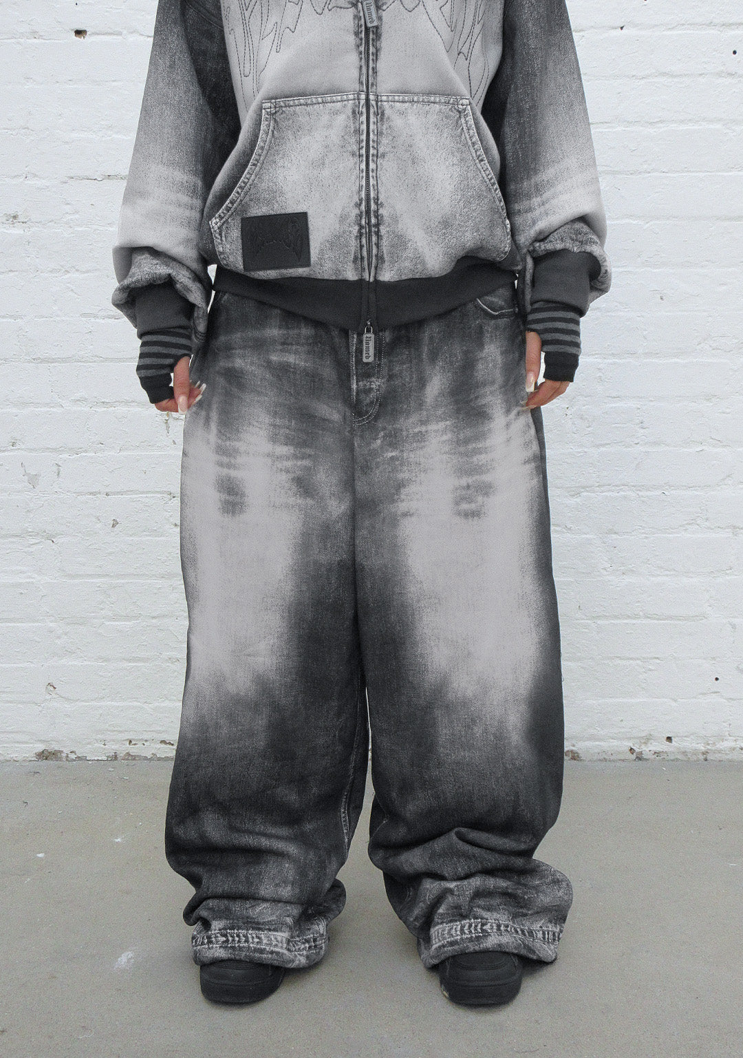 OFF GRID DENIM EFFECT OVERSIZED SWEATPANTS WASHED BLACK - Image 6