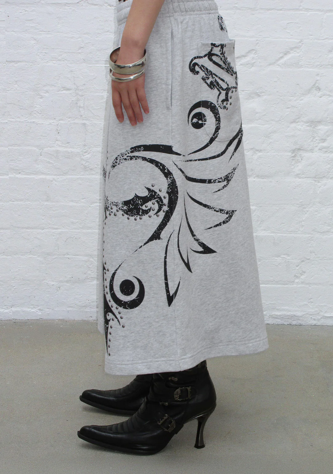 OUTLAW OVERSIZED SWEATSHORTS GREY MARL - Image 5