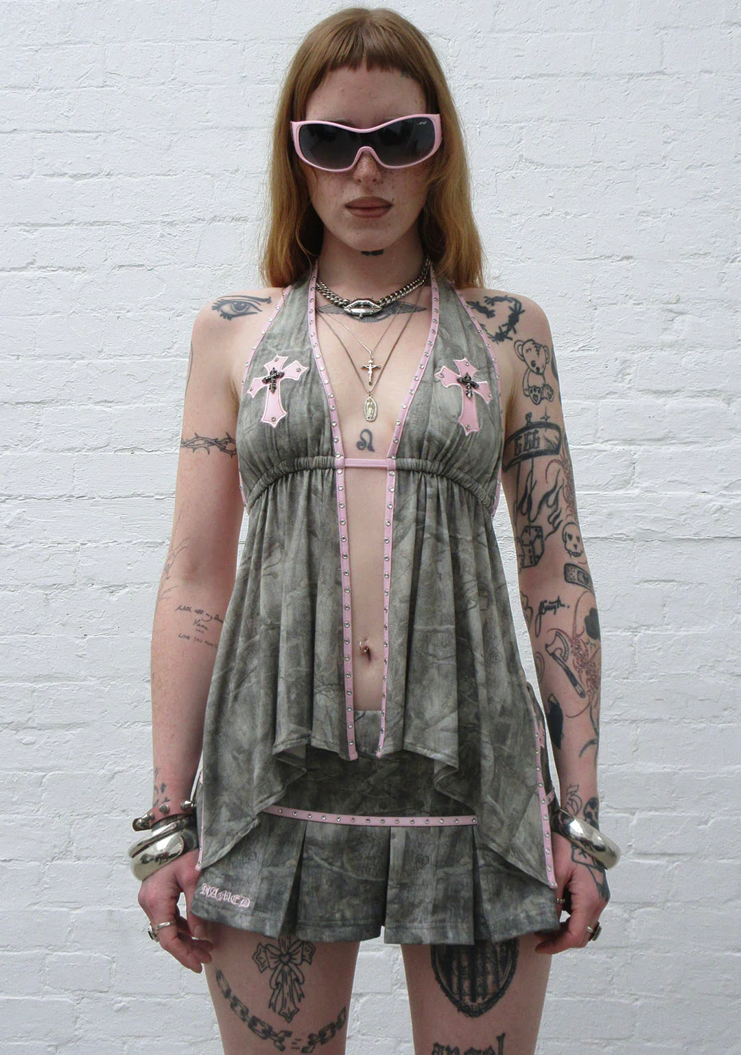 SPOILT BACKLESS HALTERNECK TOP TREE CAMO - Image 6