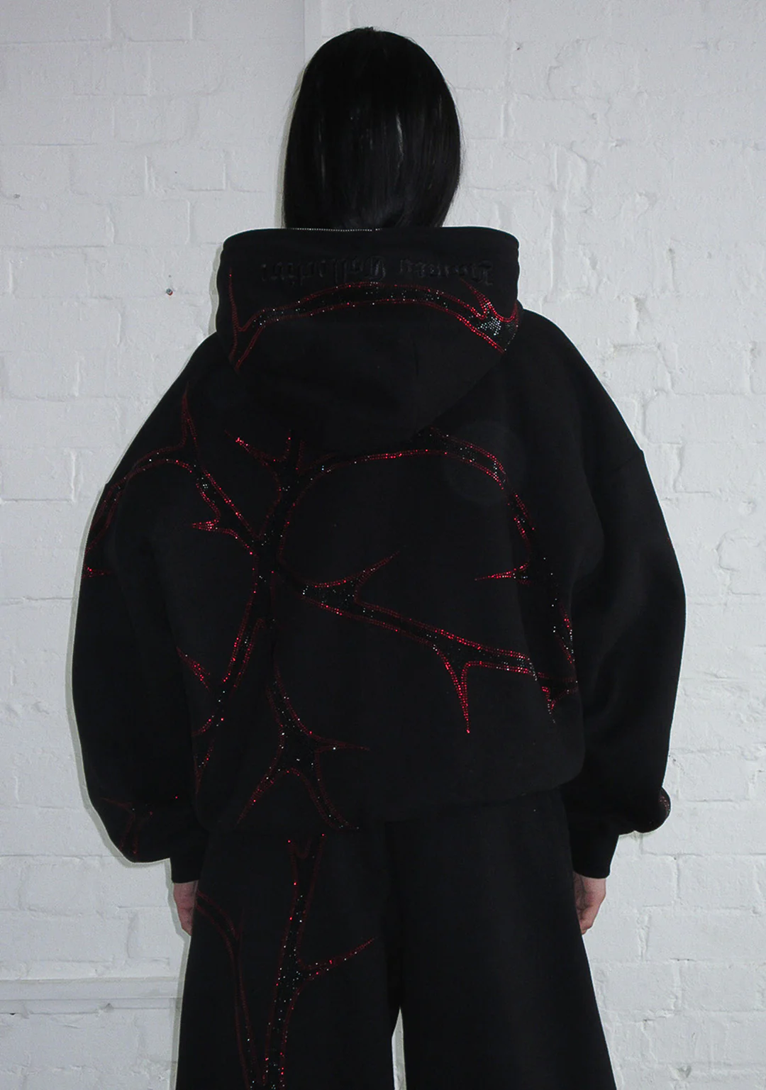 THORN RHINESTONE ZIP HOODIE BLACK AND RED - Image 3